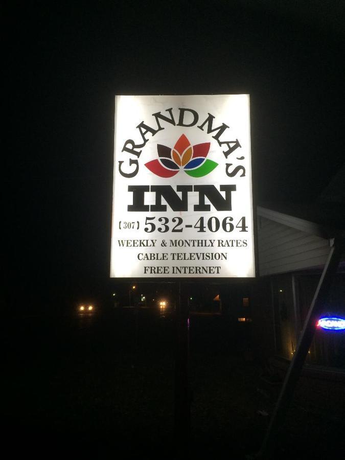 Grandmas Inn Torrington Eksteriør bilde